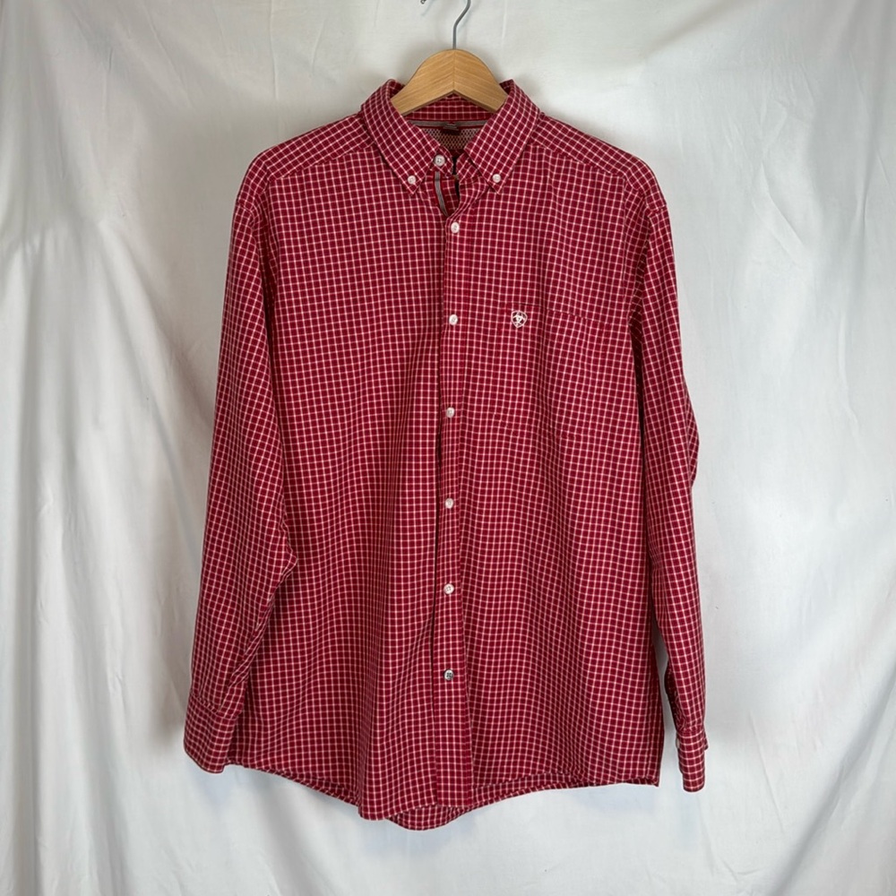 Ariat Pro Series Large Men's Long Sleeve Vented Button Down Red & White Plaid